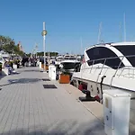 Golfe Paradise Apartman *